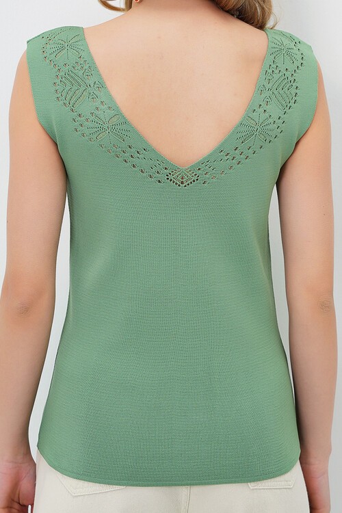 Yeşil Ön Arka V Yaka Ajurlu Yazlık Triko Bluz