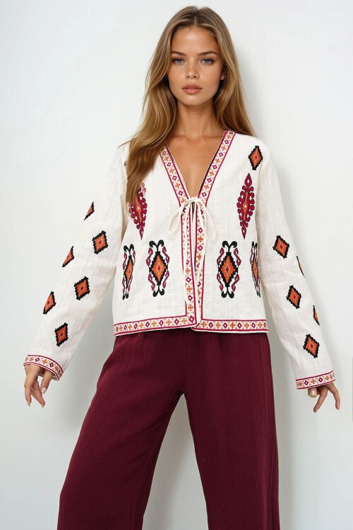 Bej Etnik Desenli Önden Bağlamalı Yazlık Keten Ceket