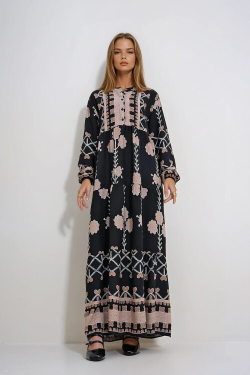 Bej Hakim Yaka Önü Düğmeli Desenli Dokuma Viskon Tesettür Elbise