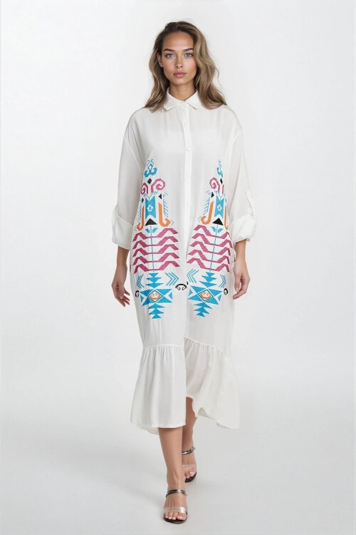 Beyaz Gömlek Yaka Düğmeli Nakış İşlemeli Eteği Fırfırlı Büyük Beden Elbise