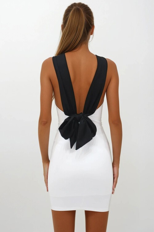Beyaz Kalın İp Askılı Sırt Dekolteli Mini Boy Elbise