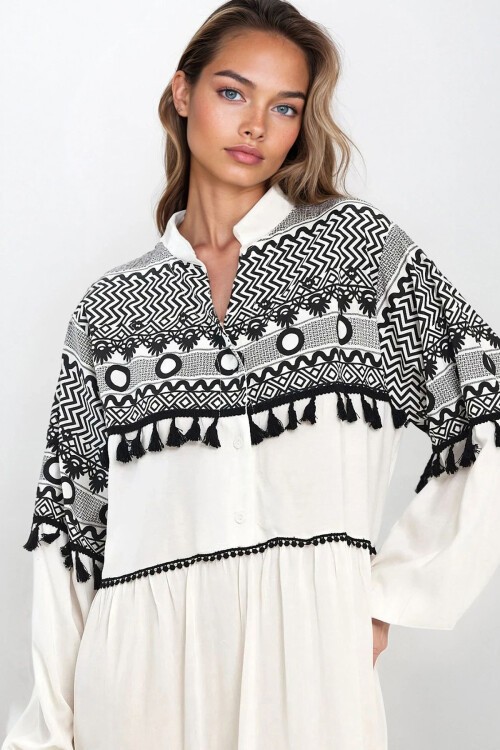 Beyaz Önü Düğmeli Kolu Lastikli Viskon Elbise