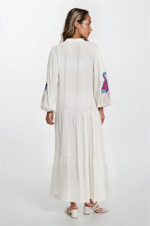 Beyaz Yarım Pat Düğme Kapamalı Büyük Beden Viskon Elbise