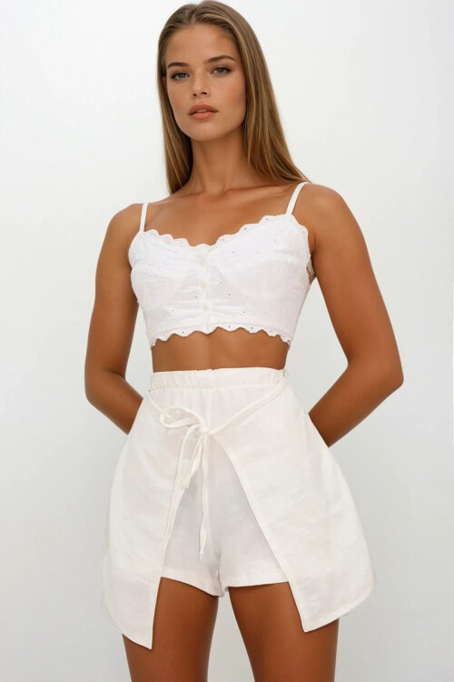 Ekru Beli Lastikli Bağlama Detaylı Kapaklı Müslin Şort Etek