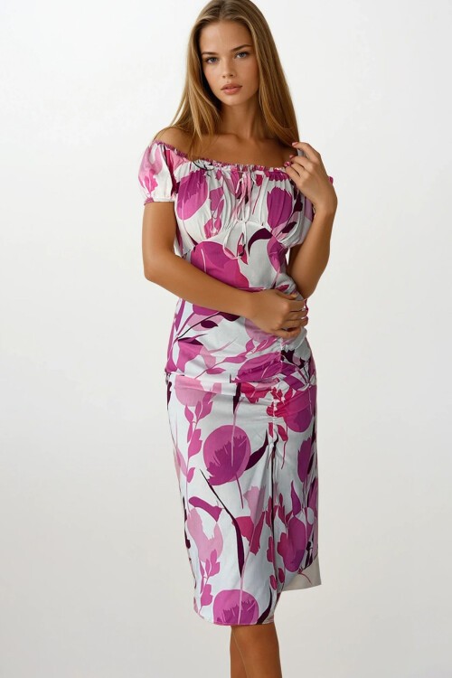 Fuşya Madonna Yaka Çiçek Desenli Yırtmaç Detaylı Fermuarlı Elbise