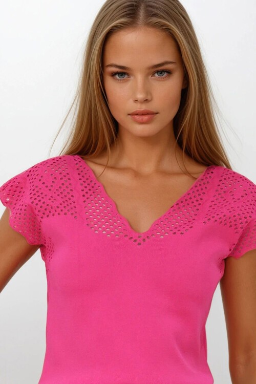 Fuşya Önü Ve Arkası V Yaka Delik Ajurlu Triko Bluz