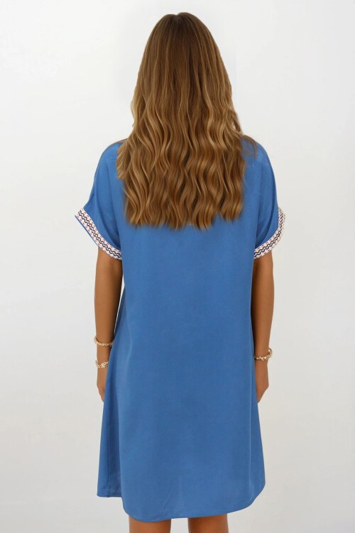 Gök Mavisi V Yaka Kısa Kollu Midi Boy Rahat Kesim Elbise