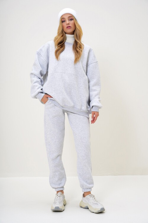 Grimelanj Bisiklet Yaka Oversize İçi Şardonlu Sweatshırt  Ve Paçası Lastikli Eşofman Takım