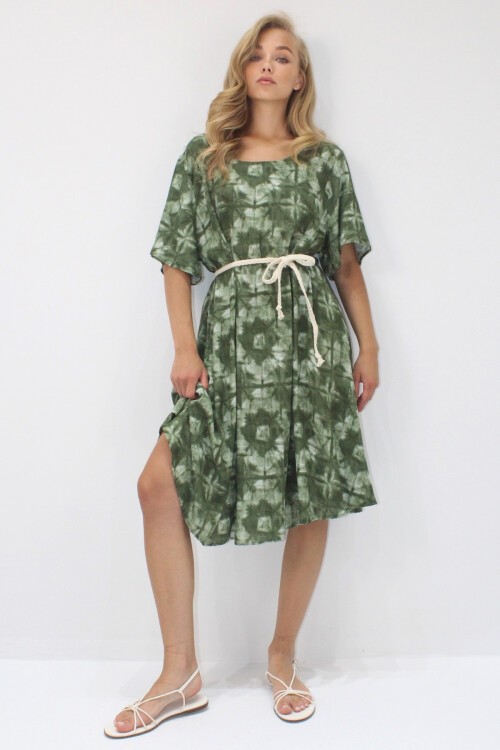 Haki Bisiklet Yaka Desenli Rahat Kalıp Dokuma Viskon Elbise