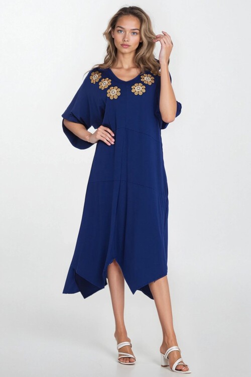 İndigo Çiçek Nakışlı Asimetrik Kesim Çift Cepli Büyük Beden Elbise