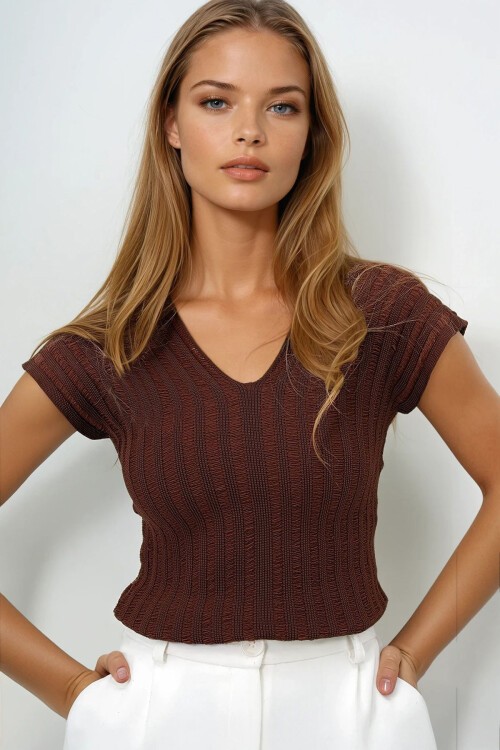 Kahverengi Ön Arka V Yaka Ajurlu Yazlık Triko Bluz