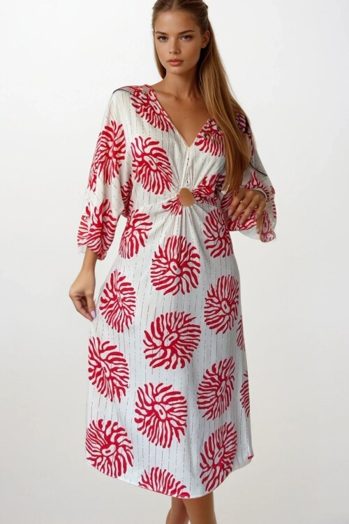 Kırmızı Yarasa Kollu Halka Detaylı Derin V Yaka Midi Boy Elbise