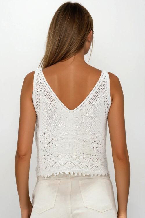 Krem Askılı Ajurlu Örme Crop Bluz