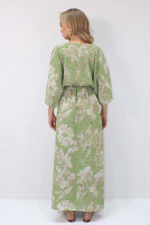 Yeşil Bej Kruvaze Yaka Beli Lastikli Yarasa Kol Yırtmaç Detaylı Maxi Boy Elbise