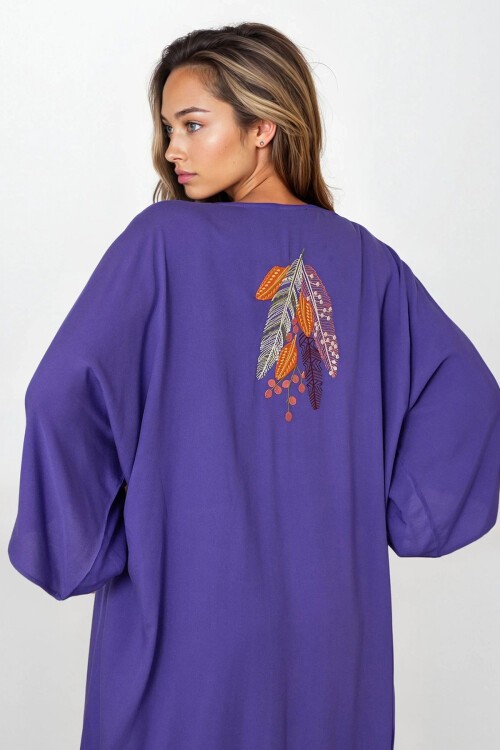 Lila Düğmeli Çift Cepli Nakışlı Büyük Beden Elbise