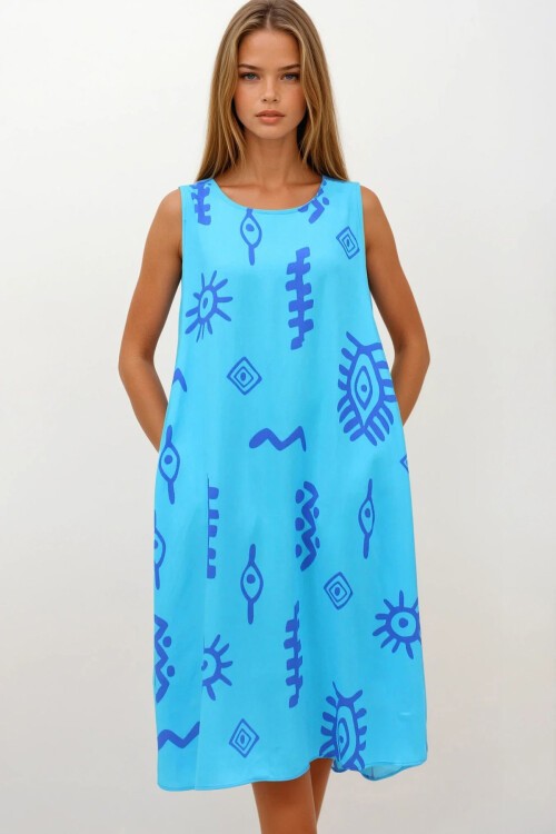 Mavi Desenli Çift Cepli Kolsuz Rahat Kesim Elbise