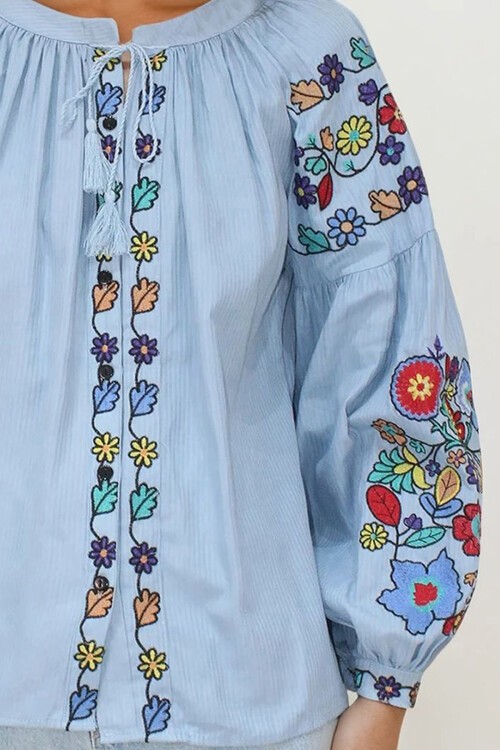 Mavi Hakim Yaka Püskül Bağcıklı Nakışlı Armürlü Dokuma Gömlek