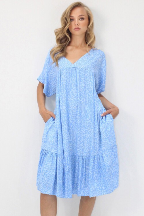 Mavi V Yaka Double Kol Desenli Rahat Kesim Çift Cepli Dokuma Viskon Elbise