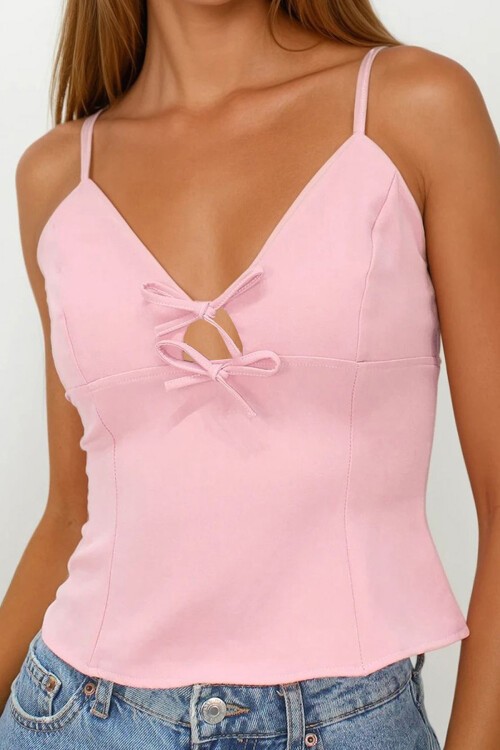 Pembe Ayarlanabilir İp Askılı Fiyonk Detaylı Fermuar Kapamalı Bluz