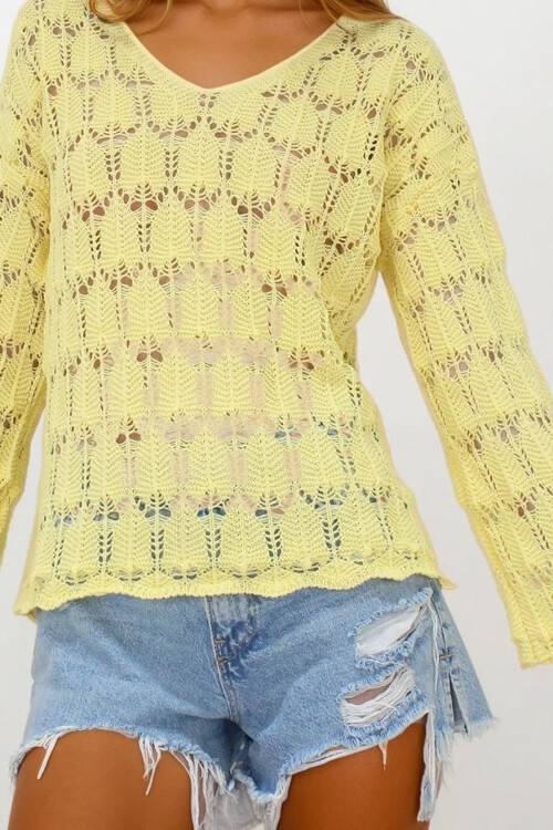 Sarı V Yaka Ajurlu Bluz