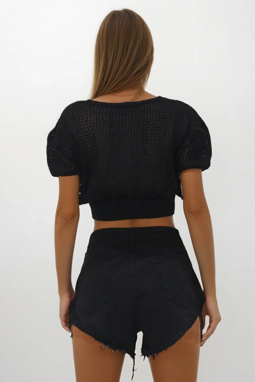 Siyah 4 Cepli Bağcık Detaylı Püsküllü Kot Şort