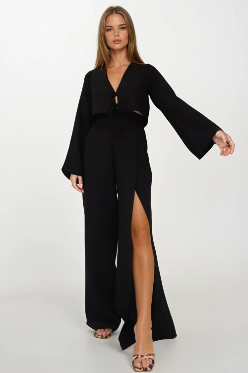 Siyah Beli Lastikli Çift Cepli Yırtmaç Detaylı Pantolon Ve Bağlama Detaylı Crop Bluz Müslin Takım