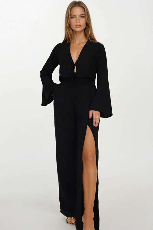 Siyah Beli Lastikli Çift Cepli Yırtmaç Detaylı Pantolon Ve Bağlama Detaylı Crop Bluz Müslin Takım