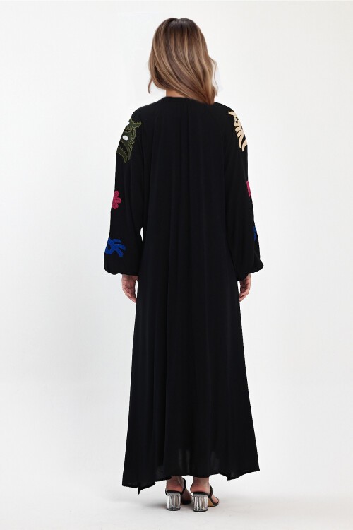 Siyah Hakim Yaka Bağcıklı Kolları Lastikli Desenli Büyük Beden Elbise