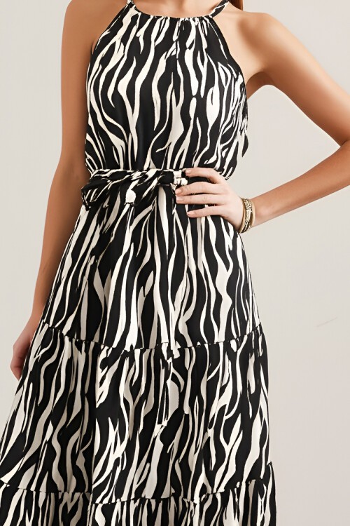 Siyah İp Askılı Bağlama Detaylı Midi Boy Elbise