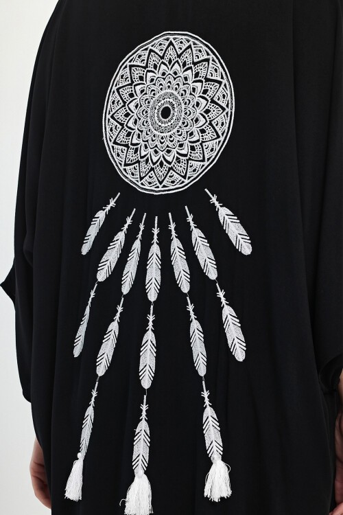 Siyah Nakış İşlemleli Düğmeli Büyük Beden Elbise