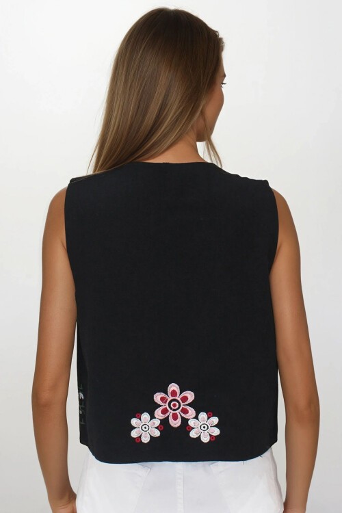 Siyah Nakışlı Bağcık Detaylı Tasarım Ham Keten Yelek