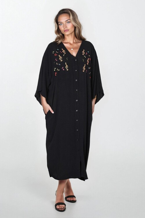 Siyah Önü Düğmeli Çift Cepli Büyük Beden Viskon Elbise