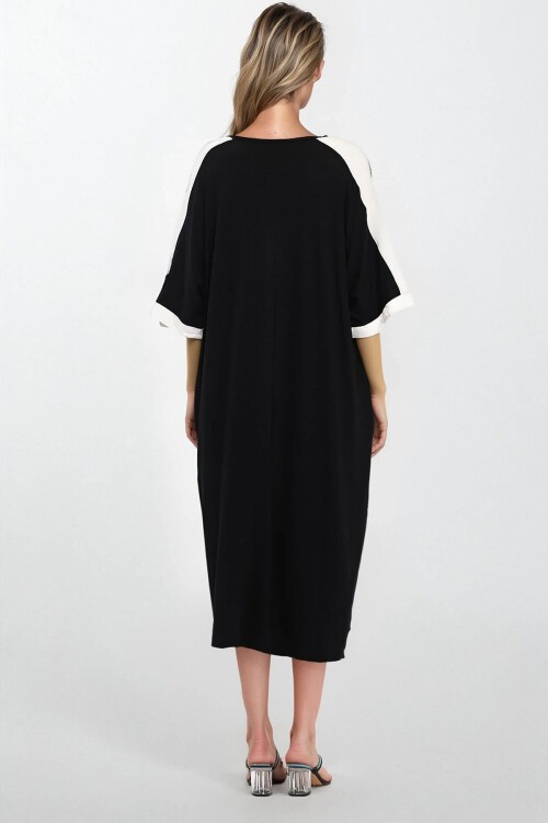 Siyah Önü Düğmeli Kısa Kollu Viskon Elbise