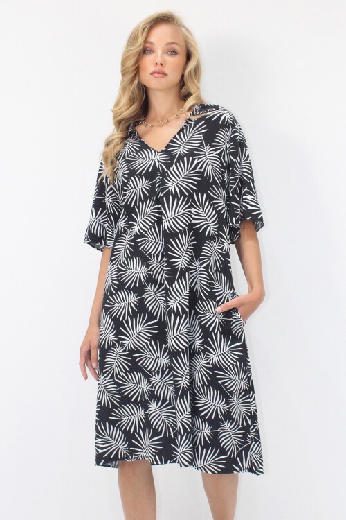 Siyah Polo Yaka Kısa Kol Desenli Çift Cepli Dokuma Viskon Elbise