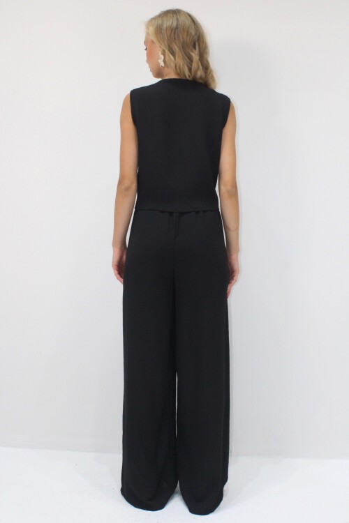 Siyah V Yaka Güpür Detaylı Keten Yelek Ve Palazzo Pantolon Takım