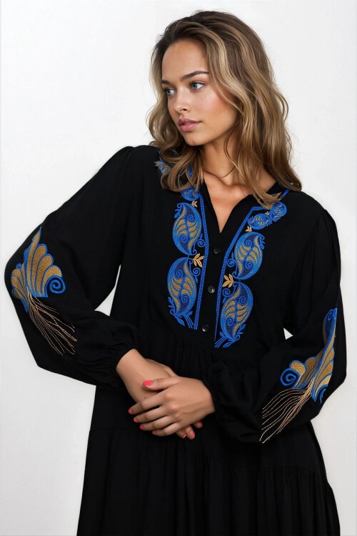 Siyah Yarım Pat Düğme Kapamalı Büyük Beden Viskon Elbise