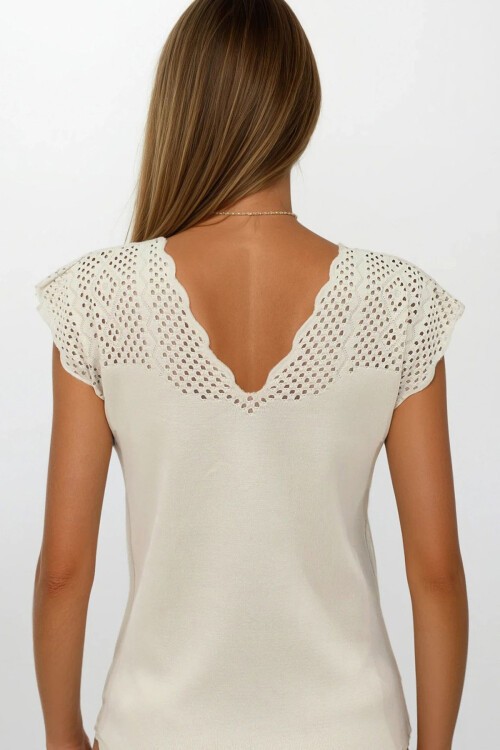 Taş Önü Ve Arkası V Yaka Delik Ajurlu Triko Bluz