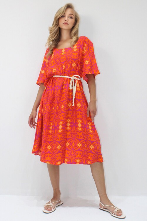 Turuncu Bisiklet Yaka Desenli Rahat Kalıp Dokuma Viskon Elbise