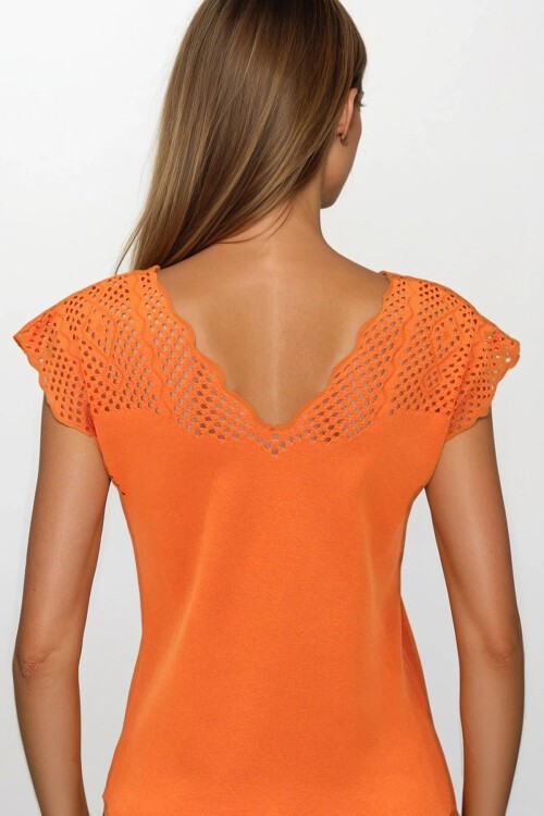 Turuncu Önü Ve Arkası V Yaka Delik Ajurlu Triko Bluz