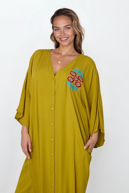 Yağ Yeşili Önü Düğmeli Nakışlı Büyük Beden Viskon Elbise