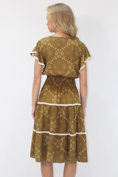 Yağ Yeşili V Yaka Etnik Desenli Fisto Detaylı Beli Gipeli Dokuma Elbise