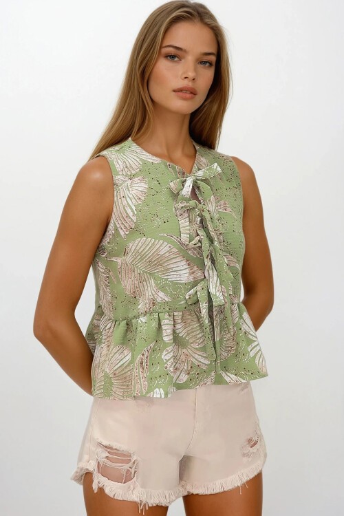 Yeşil Bisiklet Yaka Fiyonklu Desenli Eteği Valonlu Dokuma Bluz