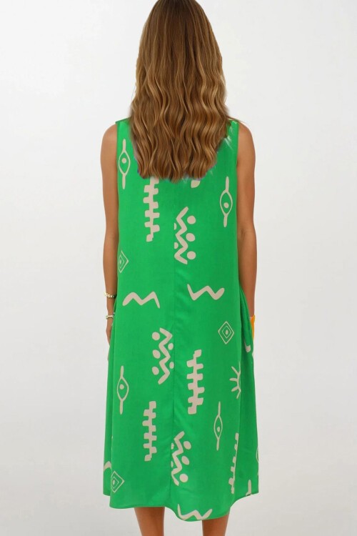 Yeşil Desenli Çift Cepli Kolsuz Rahat Kesim Elbise