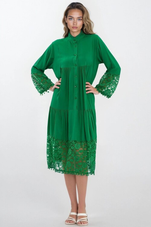 Yeşil Hakim Yaka Önü Düğmeli Dantelli Viskon Elbise