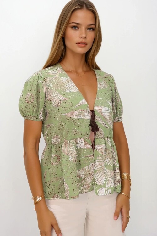 Yeşil V Yaka Karpuz Kol Desenli Eteği Volanlı Dokuma Bluz