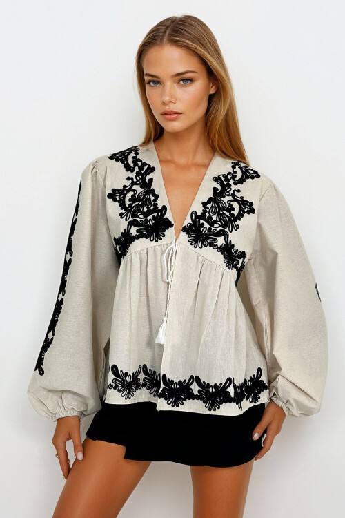 Ekru Nakışlı Bağcıklı Bluz