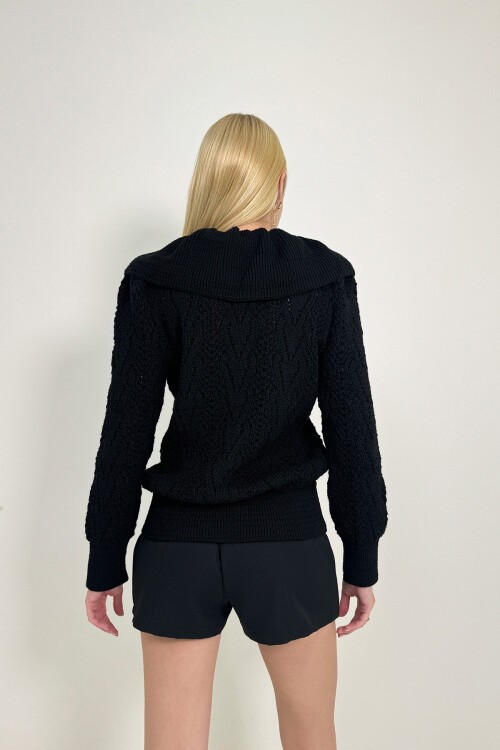 Siyah İncili Triko Kazak