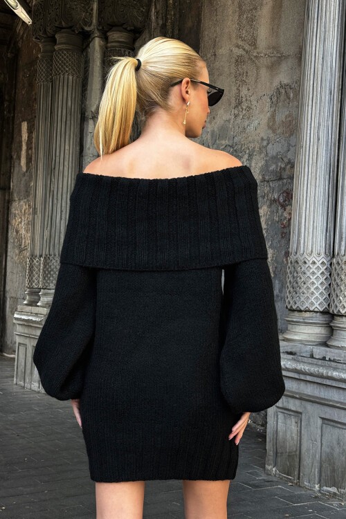 Siyah Madonna Yaka Triko Kazak