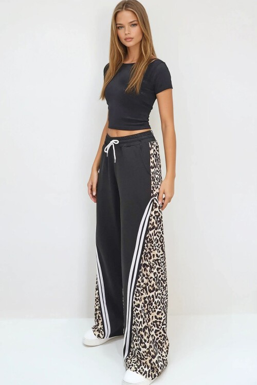 Bej Çift Cepli Leopar Desenli İspanyol Paça Pantolon