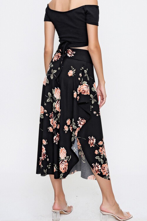 Siyah Çiçekli Asimetrik Kesim Desenli Viscon Etek